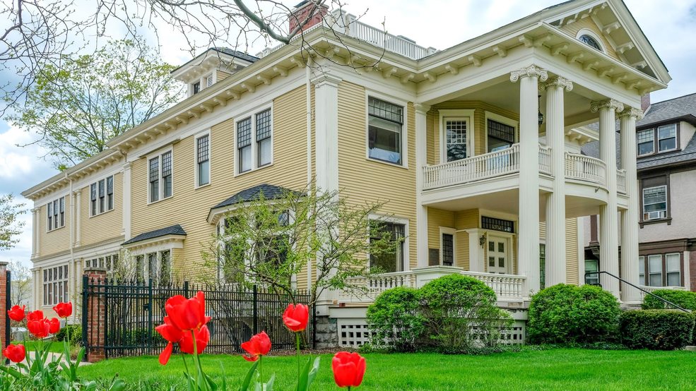 Preservation commission honors renovations of historic Kalamazoo