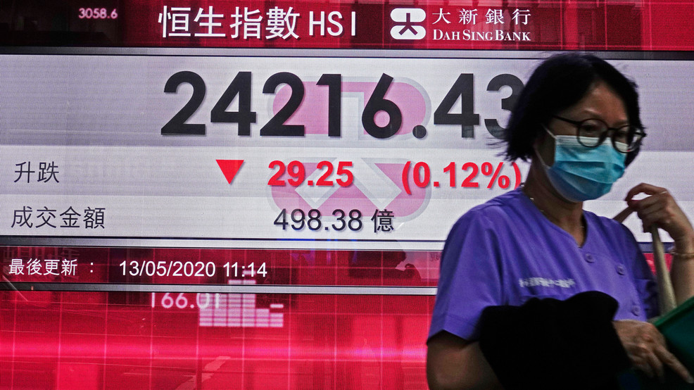Hong Kong Financial Markets AP20134129625382.jpg