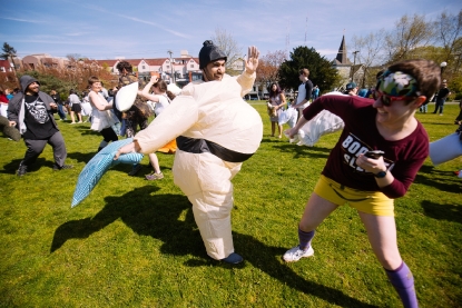 Photos Feathers Fly At The Seattle Pillow Fight Seattle Refined