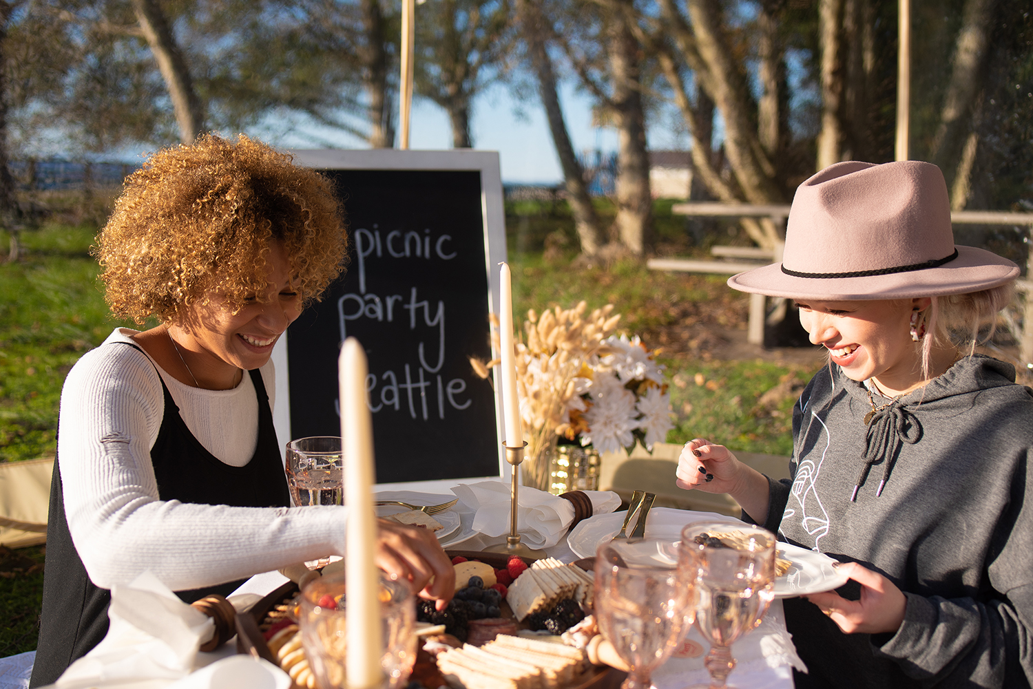 Photos Luxury popup picnics for date nights, anniversaries, birthdays