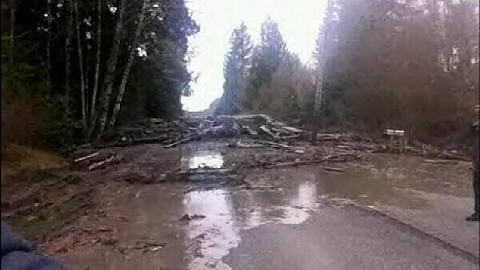 140322_sr530_mudslide_2.jpg