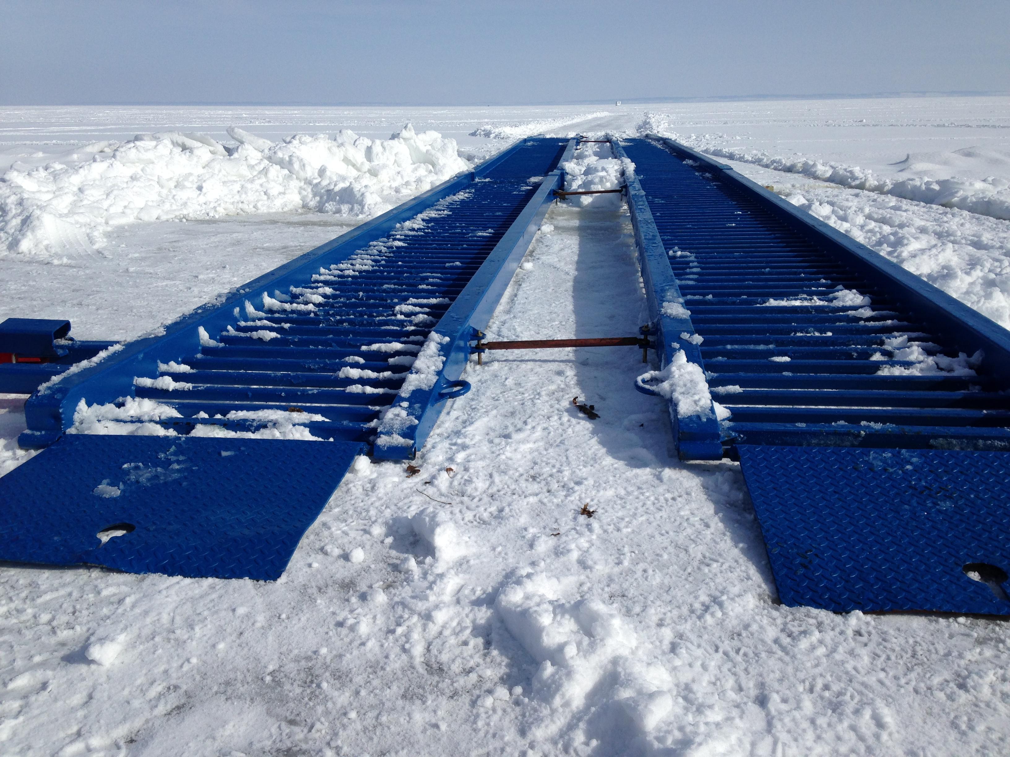 Ice bridges removed on Lake Winnebago WLUK