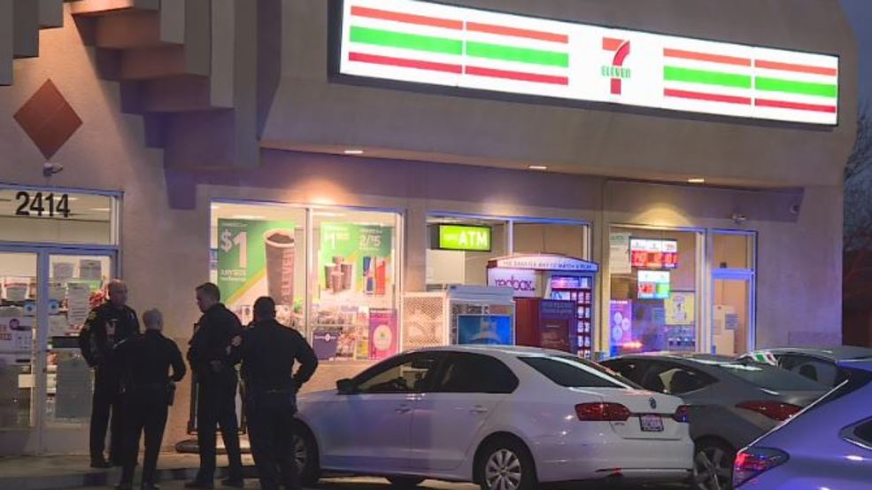 16-year-old shot in the mouth behind 7/11 in Fresno - KMPH Fox 26