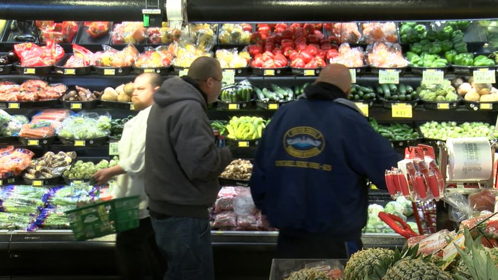 Hastings grocery store helps minimize food waste KHGI