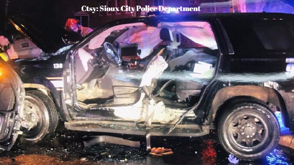 UPDATED Sioux City Police Officer injured in overnight car accident KMEG