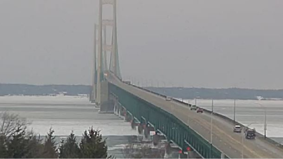 Mackinac Bridge under high wind warning WPBN