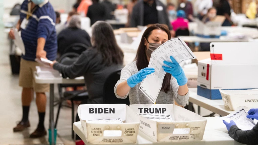 LISTEN: John Carlson Show, Dec4--6am hour