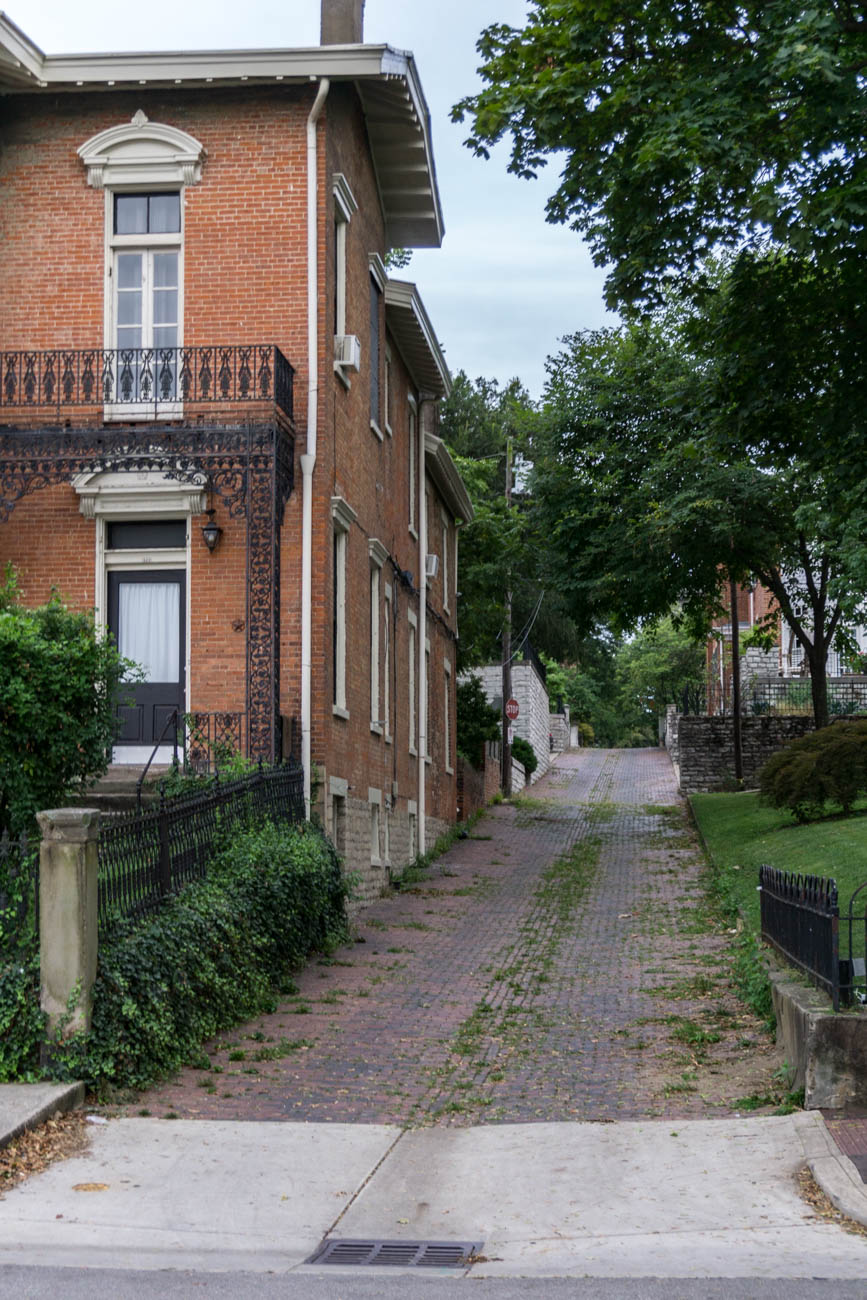 Covington’s Riverside Drive Is One Of The Prettiest Strolls You Can