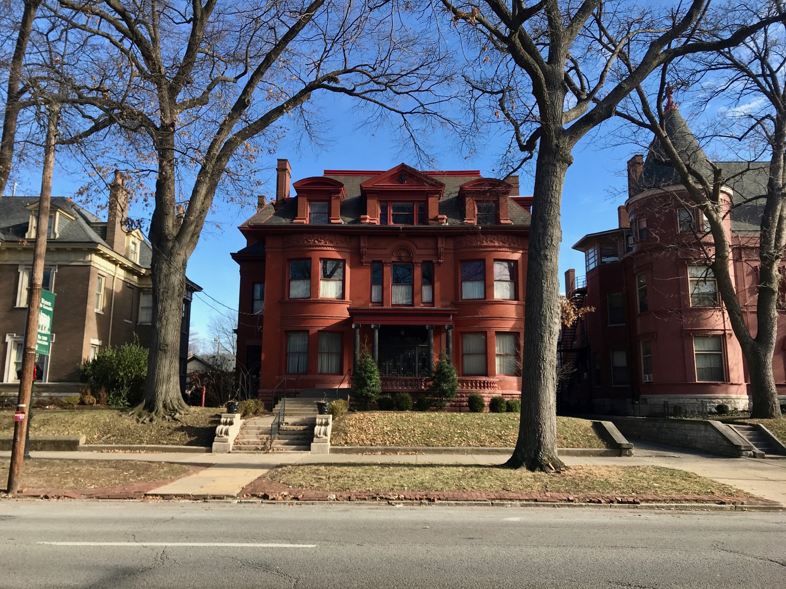 Louisville Is Home To A Historic District Of Mesmerizing Mansions